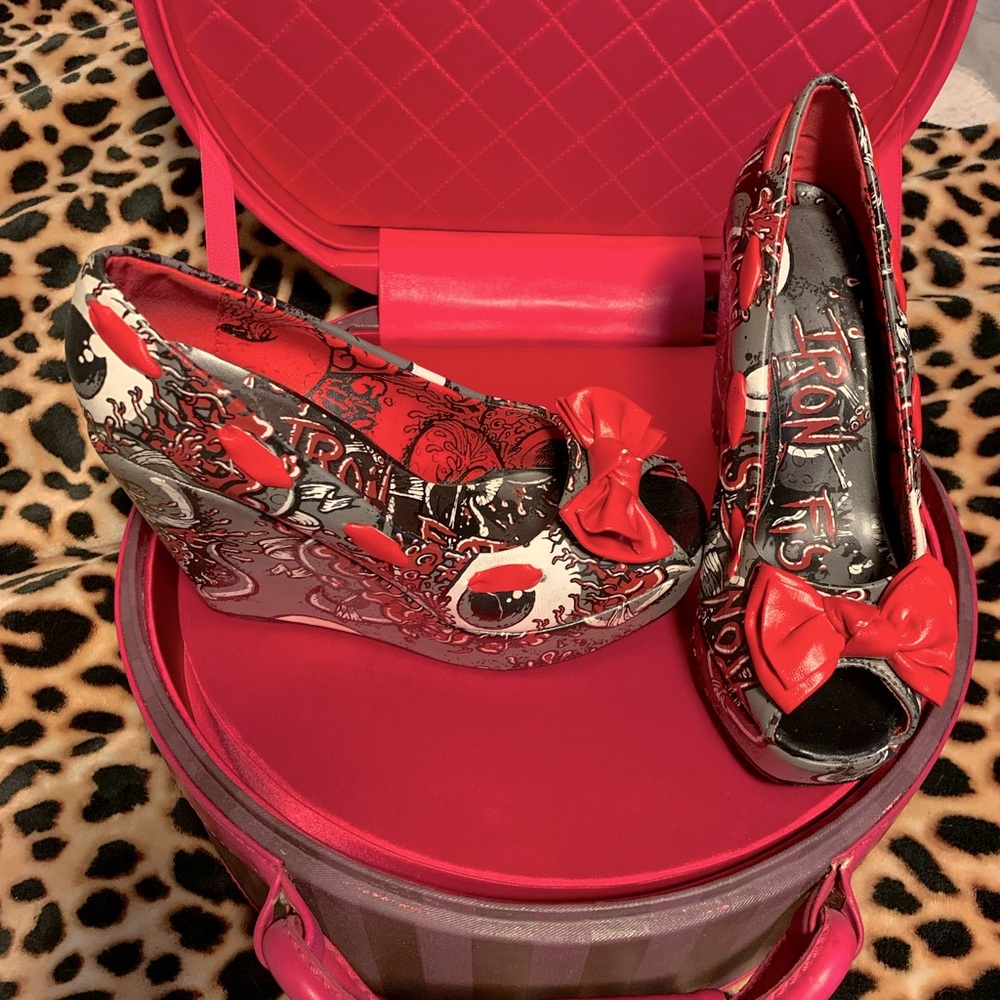 4in wedges iron fist eyeball